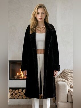 Luxurious Black Teddy Jacket with Fur Trim